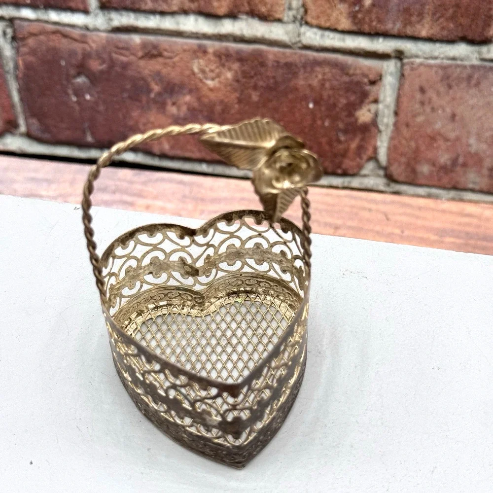 Vintage Silver Plated Filigree Heart Shaped Basket‎ Trinket Holder w Rose
